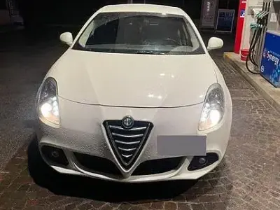 Usata Alfa Romeo Giulietta 120 CV (88 kW) 2016 Bianco Utilitaria