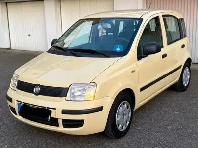 Usata Fiat Panda 69 CV (50 kW) 2011 Giallo Utilitaria