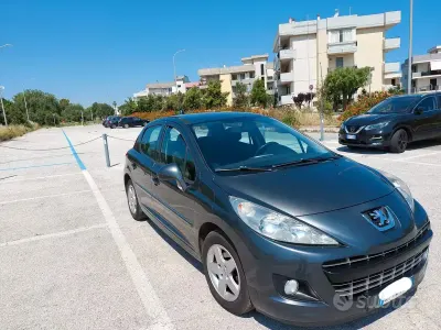 Usata Peugeot 207 68 CV (50 kW) 2011 Berlina
