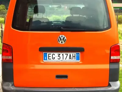 Usata VW Caravelle 102 CV (75 kW) 2010 Furgone
