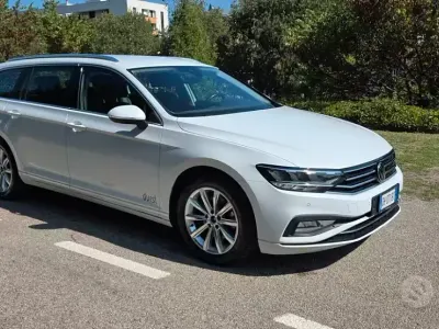 Usata VW Passat Business 150 CV (110 kW) 2022 Bianco Station wagon
