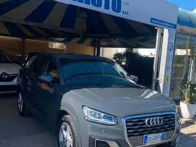 Usata Audi Q2 116 CV (85 kW) 2019 Grigio SUV