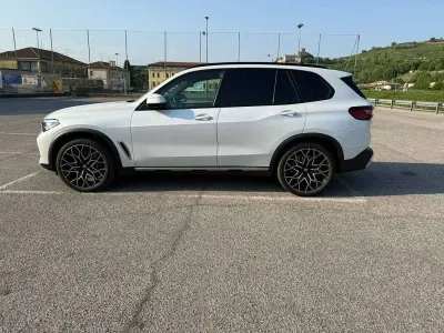 Usata BMW X5 340 CV (250 kW) 2021 Bianco SUV