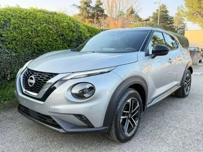 Usata Nissan Juke N-Connecta 114 CV (83 kW) 2025 Argento SUV