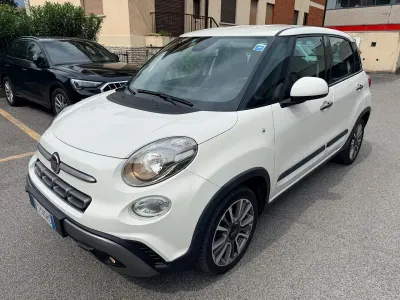 Begagnad Fiat 500L Cross 95 HK (69 kW) 2018 Vit Minibuss