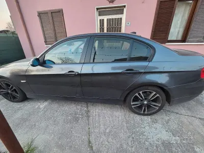 Usata BMW 318 Efficient Dynamics 143 CV (105 kW) 2007 Grigio Berlina