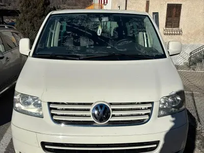 Begagnad VW Caravelle 131 HK (96 kW) 2009 Van