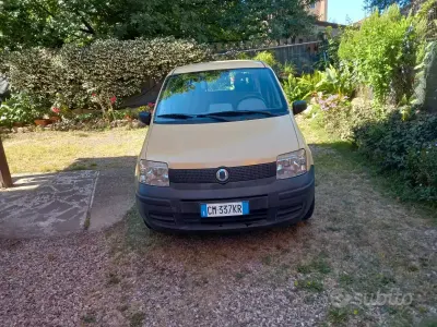 Usata Fiat Panda 54 CV (39 kW) 2004 Giallo Utilitaria