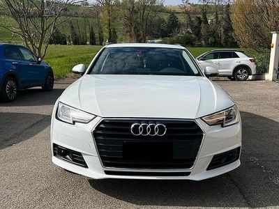 Begagnad Audi A4 Business Plus 150 HK (110 kW) 2016 Vit Kombi