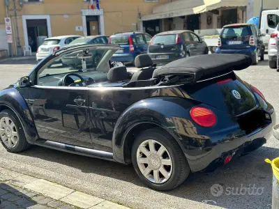 Usata VW New Beetle 101 CV (74 kW) 2003 Nero Utilitaria