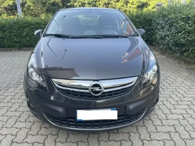 Usata Opel Corsa 86 CV (63 kW) 2014 Grigio Utilitaria