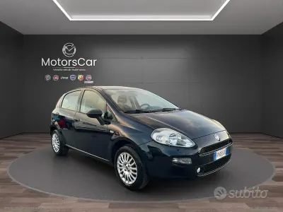 Usata Fiat Punto Street 69 CV (50 kW) 2018 Nero Utilitaria