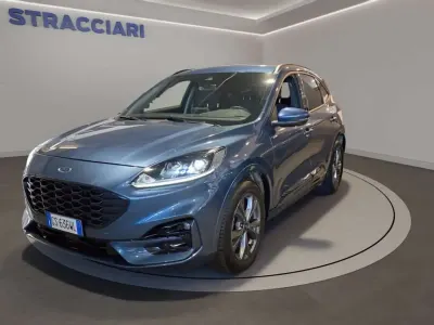 Usata Ford Kuga ST-Line 120 CV (88 kW) 2024 Blu metallizzato SUV