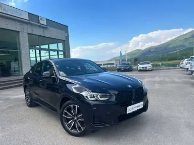 Usata BMW X4 M Sport 190 CV (139 kW) 2023 Carbonschwarz SUV