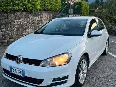 Usata VW Golf VII Highline 105 CV (77 kW) 2015 Bianco Berlina