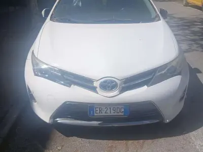 Usata Toyota Auris Hybrid