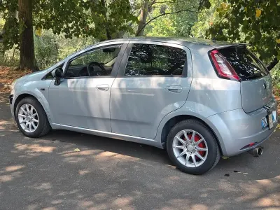 Usata Fiat Grande Punto Active 75 CV (55 kW) 2007 Grigio Utilitaria
