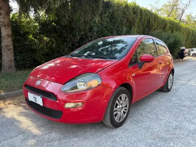 Usata Fiat Punto 69 CV (50 kW) 2013 Rosso Utilitaria