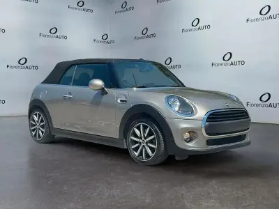 Usata Mini One Cabriolet 102 CV (75 kW) 2018 Argento Cabrio