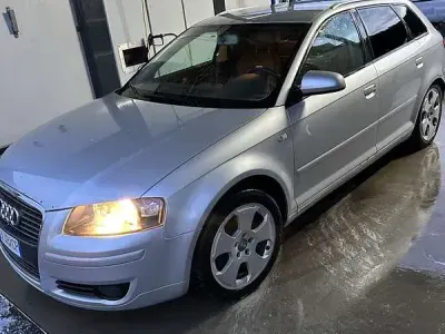 Usata Audi A3 Ambiente 140 CV (102 kW) 2005 Grigio Utilitaria