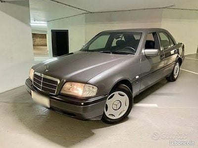 Mercedes C180