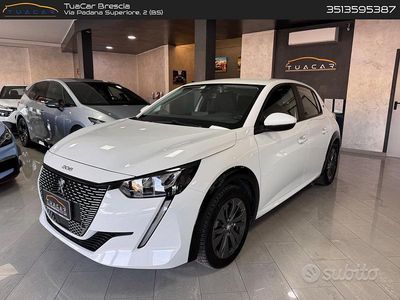 Usata Peugeot 208 Allure 56 kW (77 CV) 2021 Bianco Utilitaria