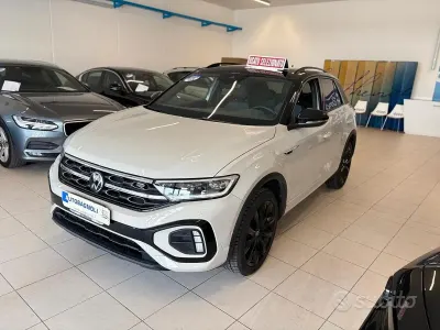 Używany VW T-Roc R-line 150 KM (110 kW) 2022 Szary SUV
