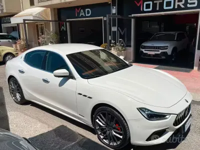 Usata Maserati Ghibli GranLusso 250 CV (183 kW) 2020 Bianco Berlina