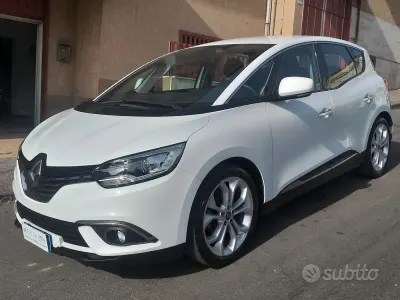 Usata Renault Scénic III Zen 110 CV (80 kW) 2017 Bianco Monovolume