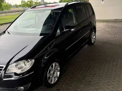 Usata VW Touran Trendline 105 CV (77 kW) 2008 Nero Monovolume