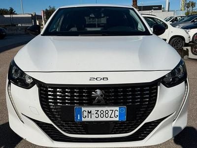 Usata Peugeot 208 Allure 100 CV (73 kW) 2023 Bianco Utilitaria
