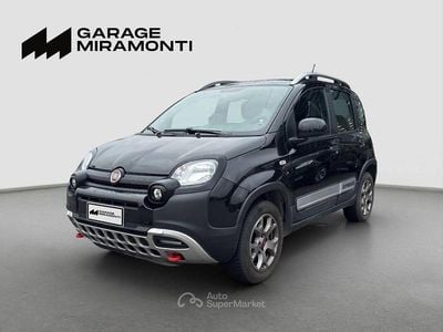 Usado Fiat Panda Cross Cross 90 CV (66 kW) 2017 Negro Utilitario