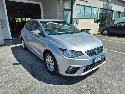 Käytetty Seat Ibiza Business 90 HP (66 kW) 2019 Harmaa Viistoperä