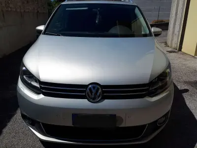Usata VW Touran Highline 140 CV (102 kW) 2011 Grigio Monovolume