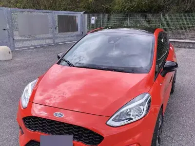 Usata Ford Fiesta ST-Line 100 CV (73 kW) 2018 Rosso Utilitaria