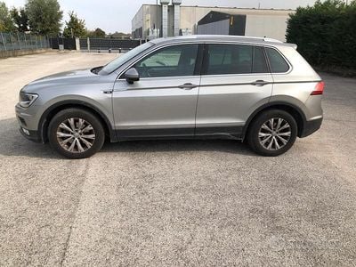 Usata VW Tiguan Style 150 CV (110 kW) 2016 Grigio SUV