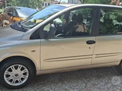 Usata Fiat Multipla 103 CV (75 kW) 2008 Giallo Monovolume