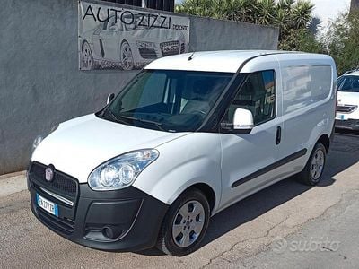 Usata Fiat Doblò Dynamic 105 CV (77 kW) 2012 Bianco Monovolume
