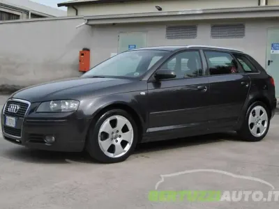 Usata Audi A3 Ambiente 105 CV (77 kW) 2005 Nero Utilitaria