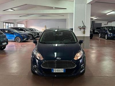 Usata Ford Fiesta Business Edition 75 CV (55 kW) 2016 Blu Berlina