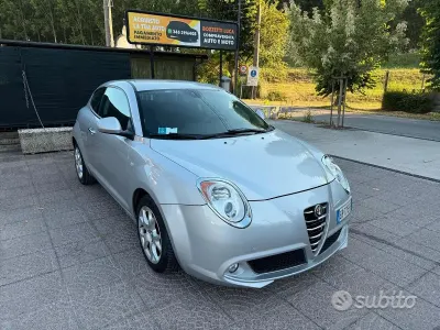 Usata Alfa Romeo MiTo 105 CV (77 kW) 2010 Argento Utilitaria