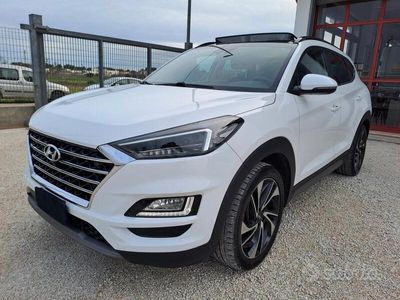 usata Hyundai Tucson 1.6 CRDi 136CV-TETTO*LED*CAM