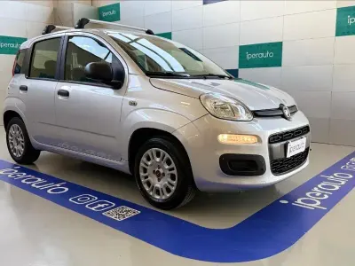 Usata Fiat Panda Lounge 69 CV (50 kW) 2019 Argento metallizzato Utilitaria