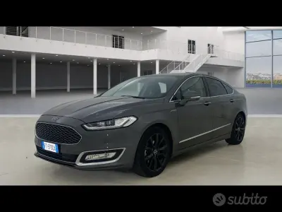 Usata Ford Mondeo Vignale 140 CV (102 kW) 2018 Grigio metallizzato Berlina