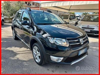 Nero Usata 2014 Dacia Sandero Stepway Berlina | 6750 € (Buon prezzo)