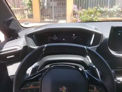 Usata Peugeot 208 GT 131 CV (96 kW) 2023 Utilitaria
