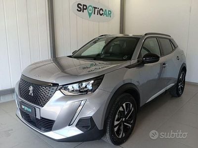 Usata Peugeot 2008 Allure 131 CV (96 kW) 2023 Grigio SUV