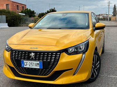 Usata Peugeot 208 Allure 75 CV (55 kW) 2022 Giallo Utilitaria
