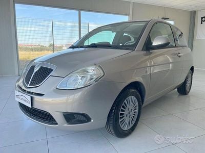 Usata Lancia Ypsilon 59 CV (43 kW) 2010 Beige Utilitaria