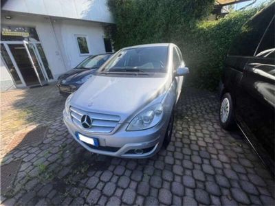 Mercedes B180